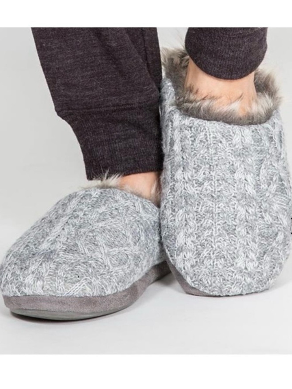 P.J. SALVAGE Faux Fur Lined Cable Knit Clog Slippers‎ NEW M/L